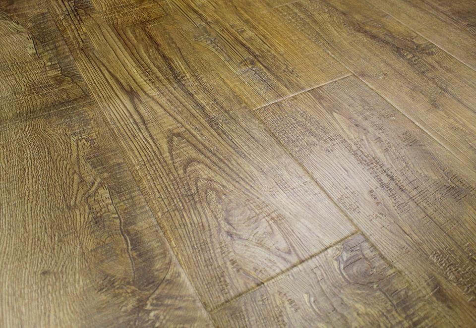 Ламинат LUXURY Рыжий Массарандуба